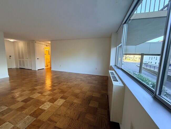 101 Monmouth St Unit 214