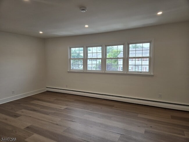 832 Dewey St Unit 2