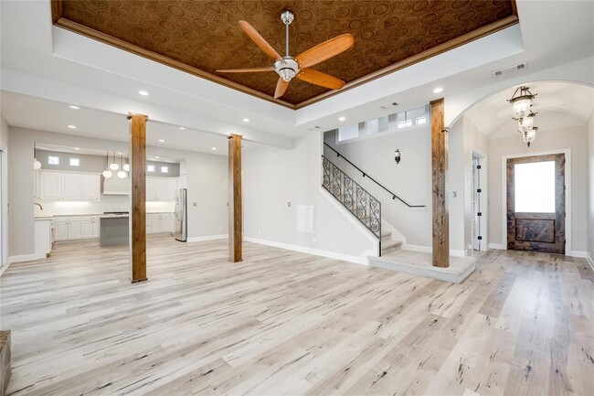 Photo - 12600 River Bend