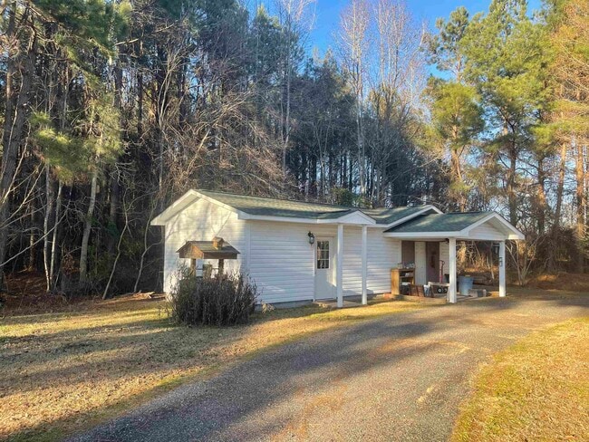 2141 Carolina Rd