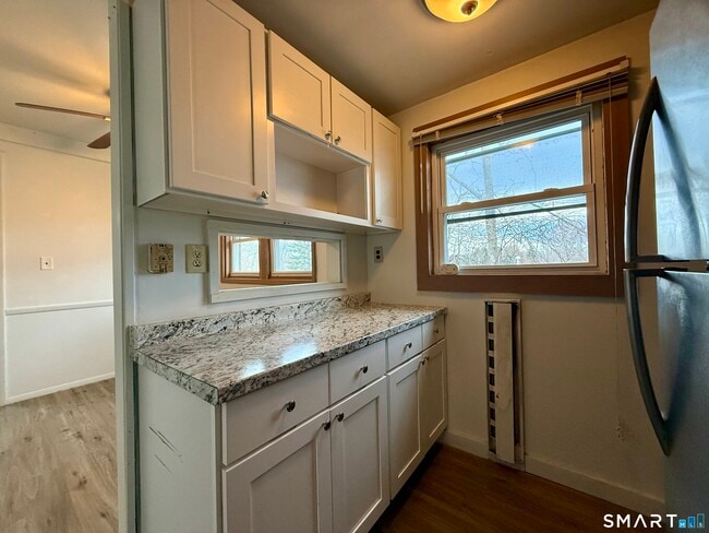 Photo - 41 Waterbury Rd Unit A3