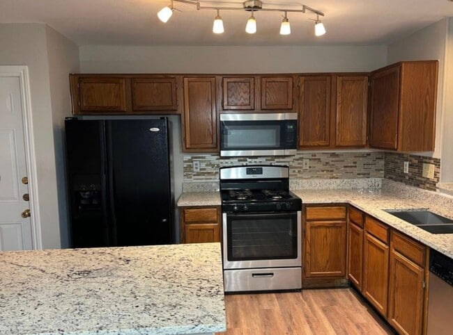 Photo - PRELEASING FOR FEBRUARY! 4 Bedroom near Tesla!