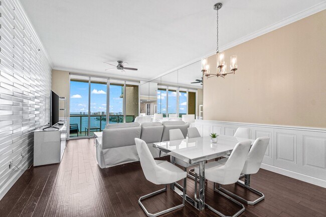 Photo - 2650 Lake Shore Dr Unit 2403