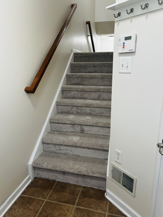 Entrada - 240 Broadstone Dr