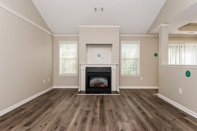 Photo - 232 Galway Ln