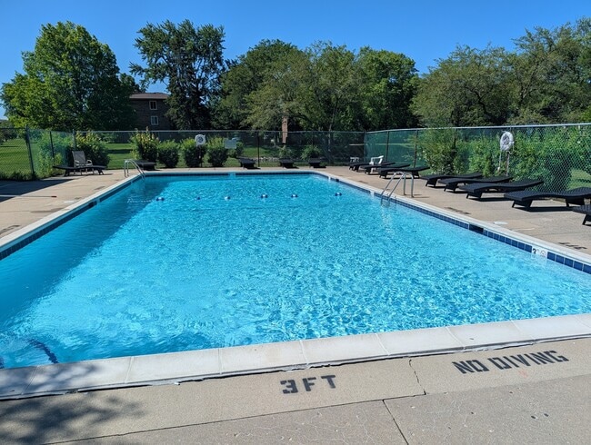Photo - 1003 Centurion Ln