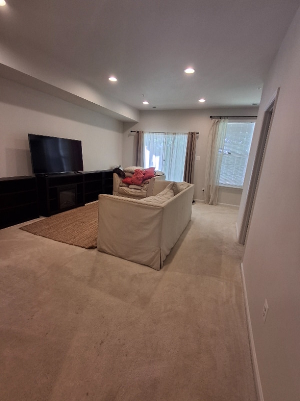 Building Photo - 307 Spring Bank Way Rental