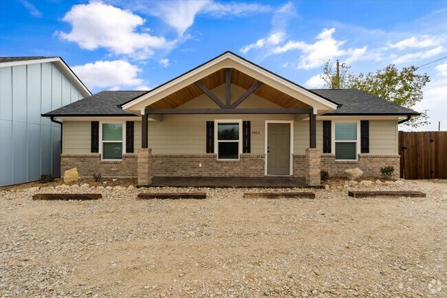 Building Photo - 1953 Johnson Bend Rd Rental