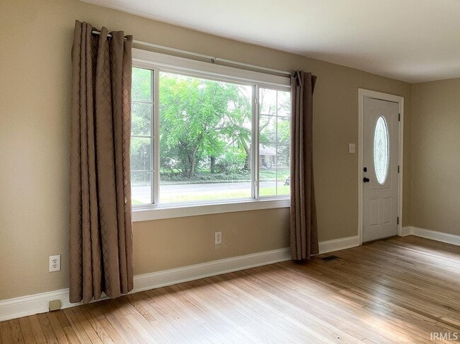 Photo - 905 S Lincoln St