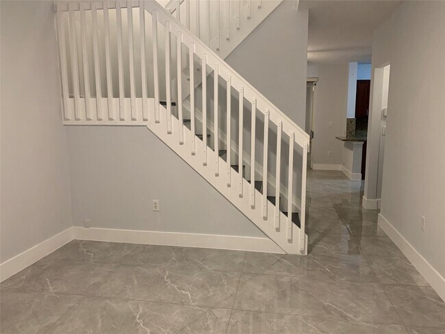 Photo - 256 Riverwalk Cir