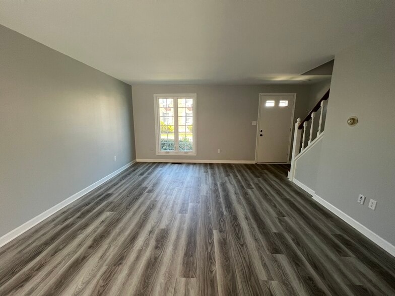 2 BR, 1.5BA TH