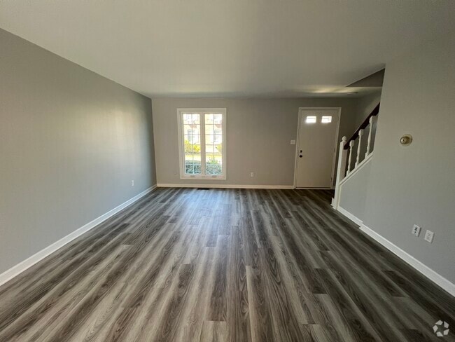 2 BR, 1.5BA TH