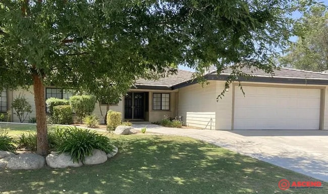 Gorgeous Northwest Bakersfield Home with H... - Gorgeous Northwest Bakersfield Home with H...