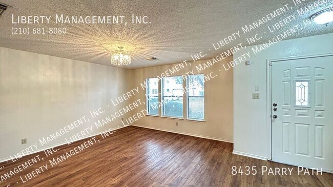 Photo - 8435 Parry Path