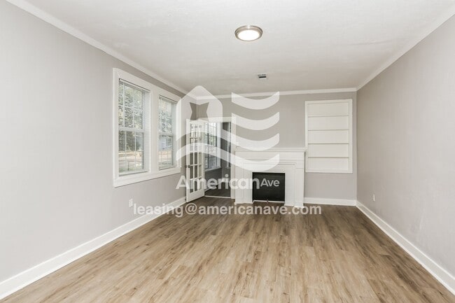 Photo - 353 E Ridgeway St