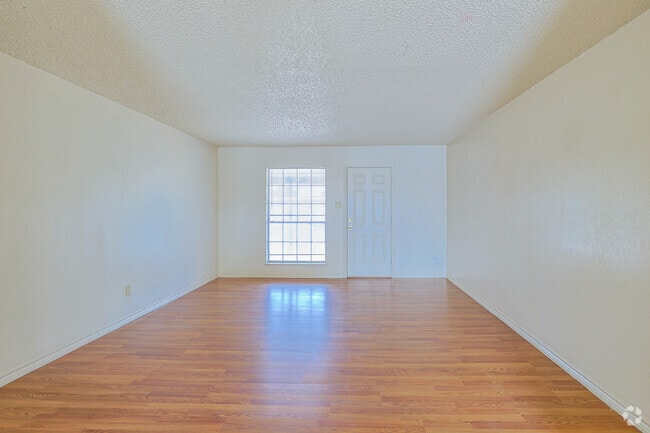 2BR, 2BA - 1,200SF - Living Area