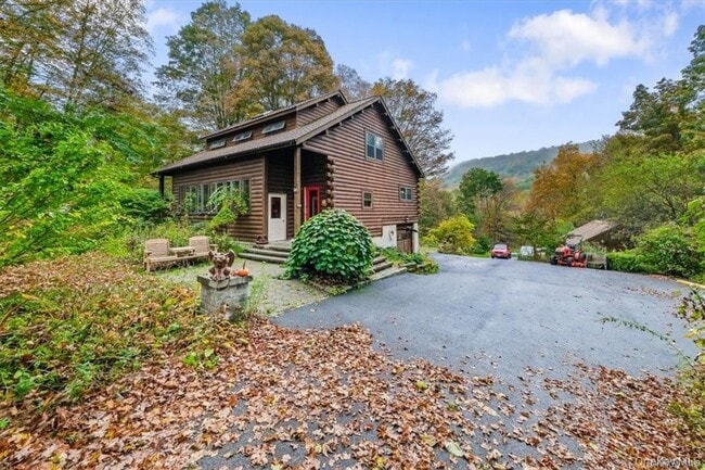 Photo - 52 Cascade Rd