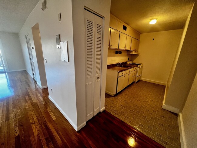 Photo - 800 Hyde Park Ave Condo Unit 33