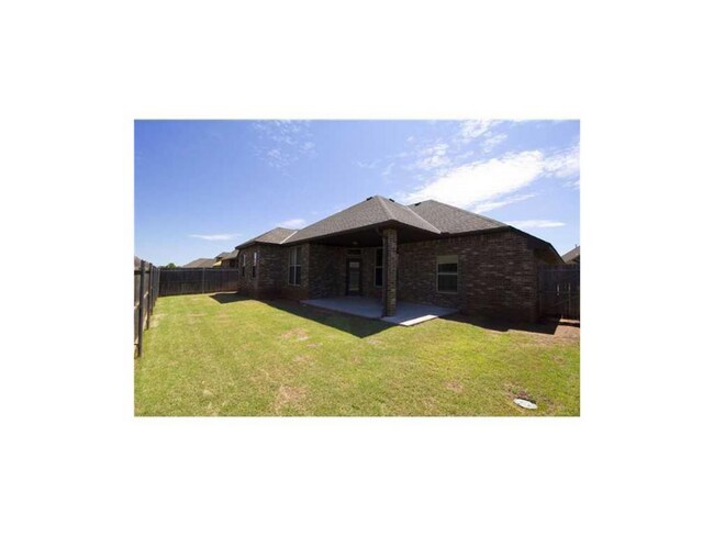 Photo - 10825 NW 35th St