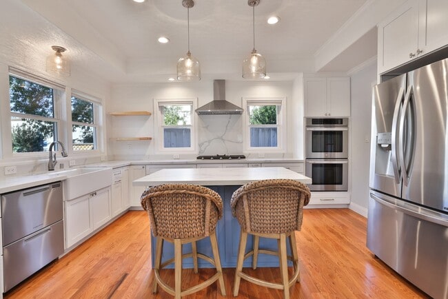 Photo - 520 Camino Dr