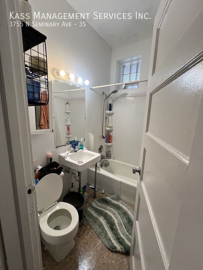Building Photo - 3755 N Seminary Ave Unit 3S