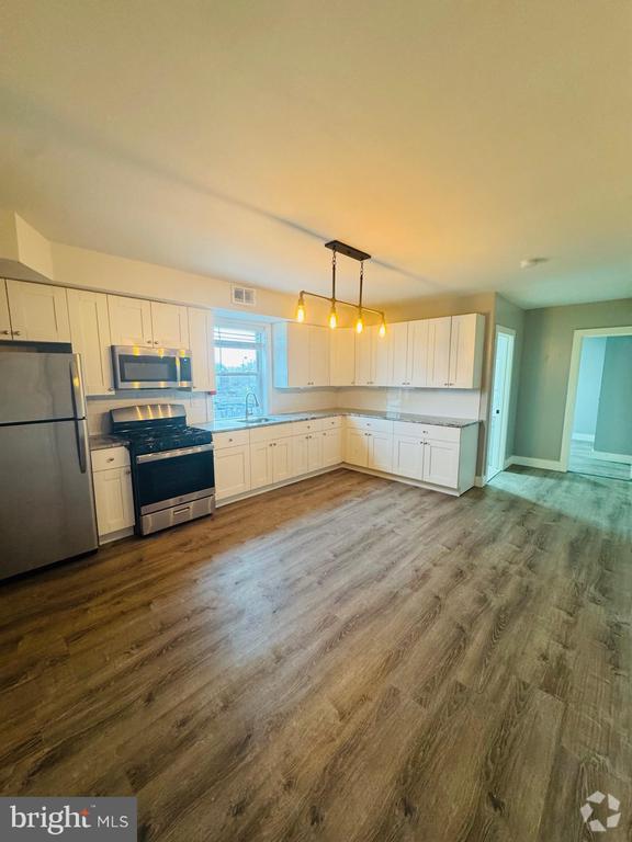 Building Photo - 4411 Frankford Ave Unit C Rental
