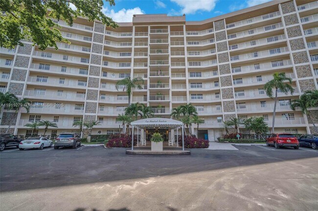 Photo - 3507 Oaks Way Unit 906