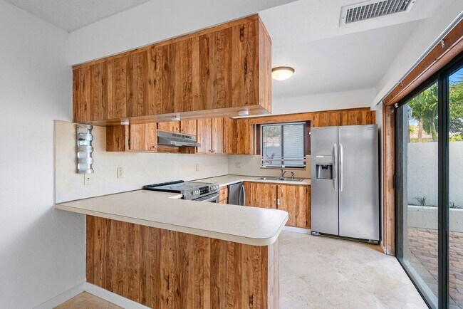 Photo - 3015 Florida Blvd