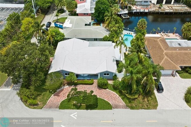 Photo - 2801 NE 59th St