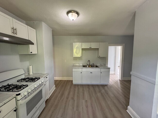 Photo - 1429 Knox Ave N Unit 1429