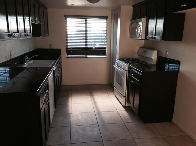 Photo - 3821 Mentone Ave Unit 303