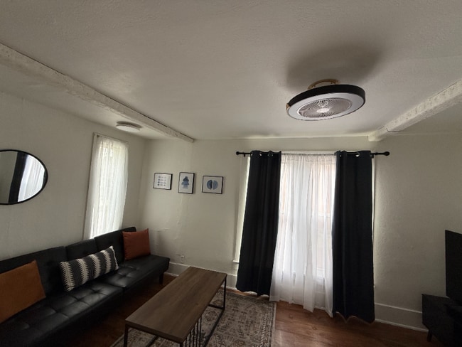 104 1/2 E William St