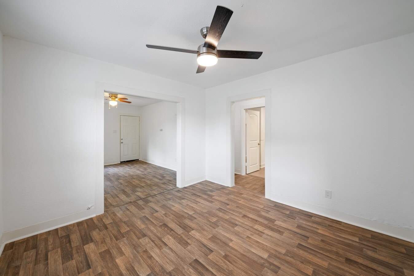 Photo - 5110 Avenue H