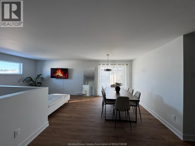 Photo - 1352 Diamond St