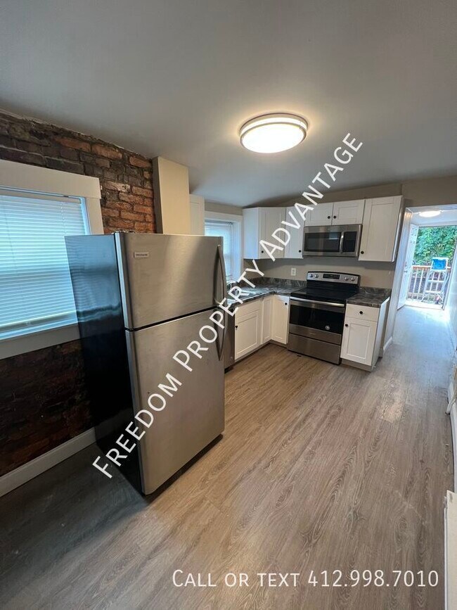 Photo - 1014 Bingham St Apartment Unit 2