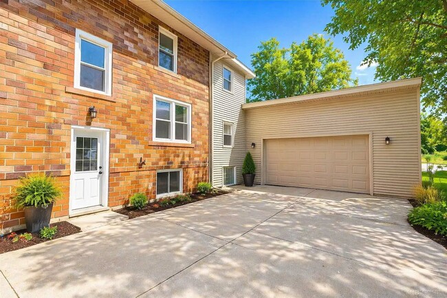 Photo - 20543 Gudith Rd