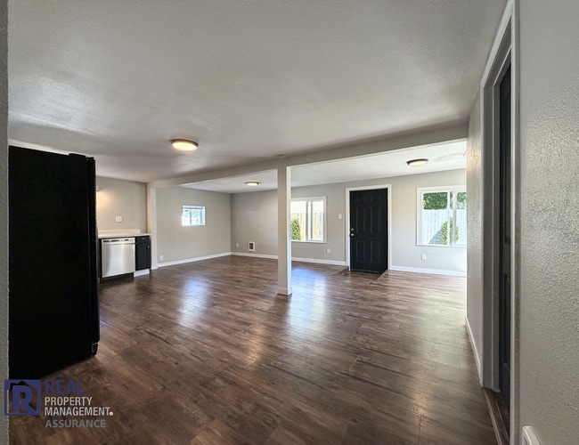 Photo - Charming Updated Studio Home with Fenced Yard in Beaverton