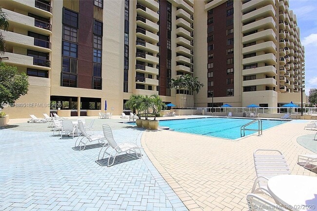 Photo - 600 Biltmore Way Unit 320