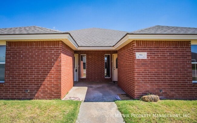 Photo - 906 N Belmont Ave