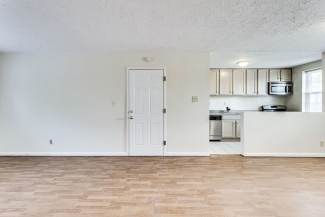 Building Photo - Mason Arms Apartments