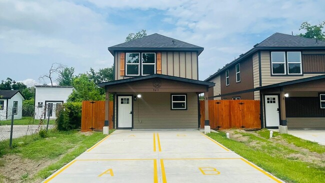 Building Photo - 7611 Shotwell St Rental