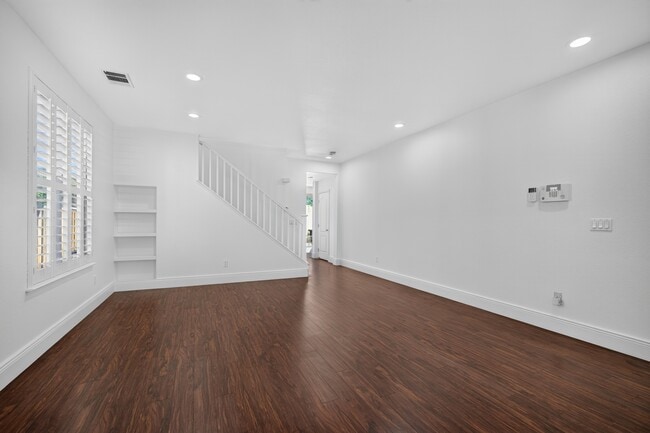 Photo - 1901 Bright Willow Cir