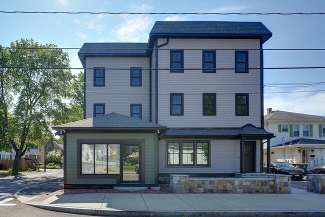 Building Photo - 369 Grant St Unit 3