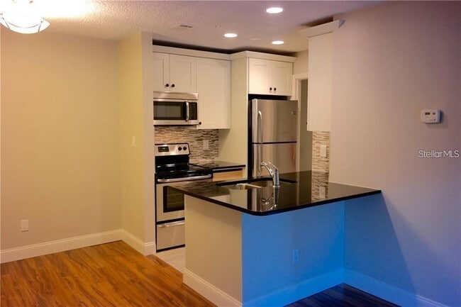 Photo - 224 Afton Square Unit 104