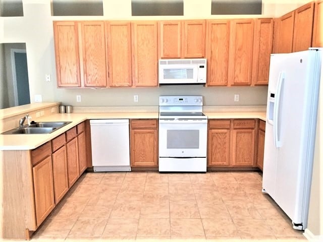 Photo - 636 Longcrest Ln