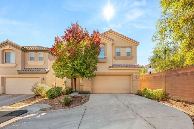 Building Photo - **MOVE IN SPECIAL! ONE MONTH FREE W/ 14 MONTH LEASE**