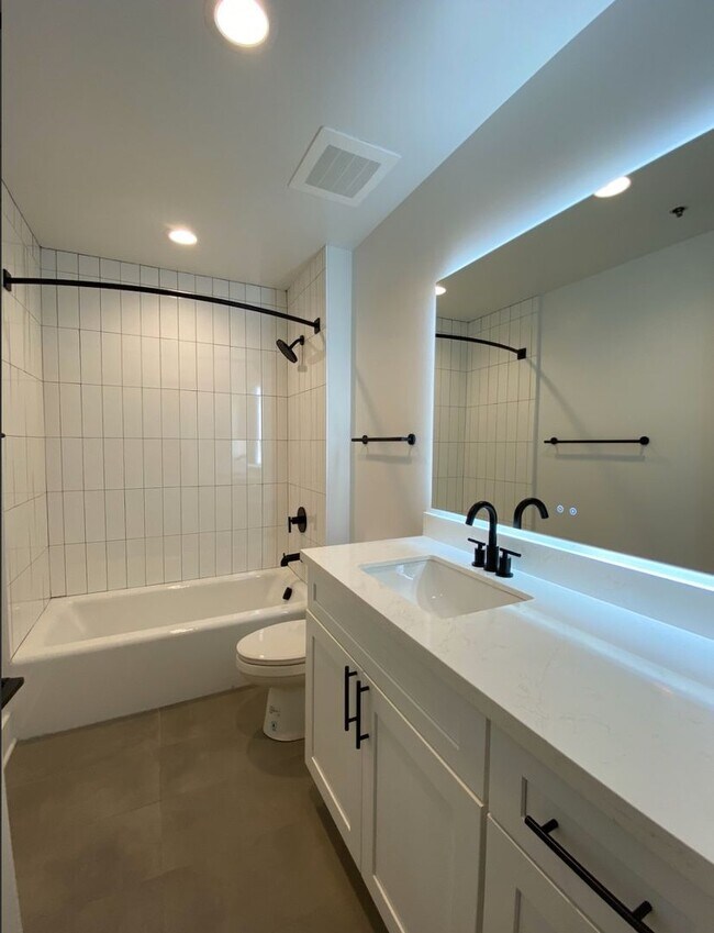 Photo - Lofts At Abrams Fixtures