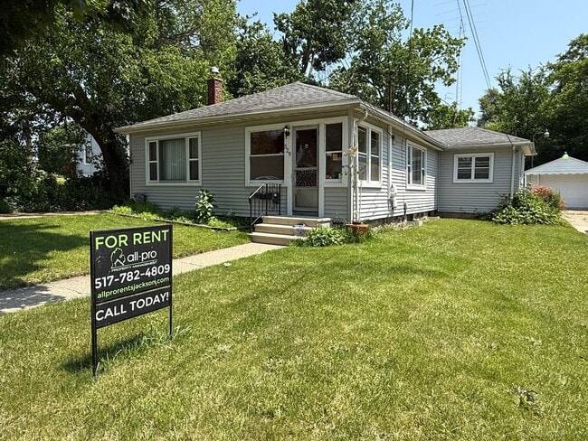 Photo - 529 Steward Ave Unit Apt #3