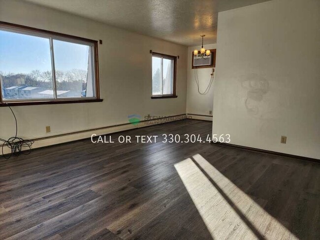 Photo - 285 Villa St Apartment Unit 287