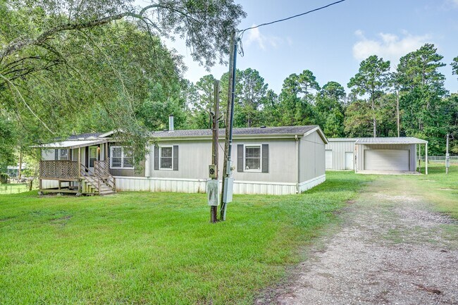 Photo - 418 County Rd 643